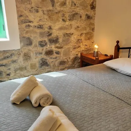 Holiday home Theplatres.nest Platres