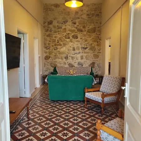 Theplatres.nest パノ・プラトレス